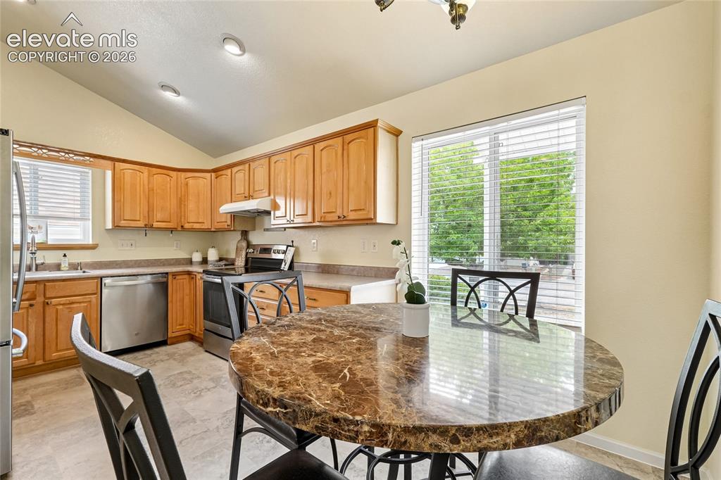 Image 8 of 35: Kitchen