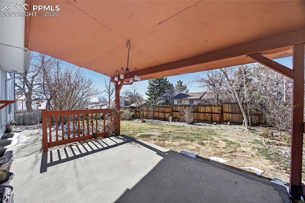 Image 40 of 44: Patio