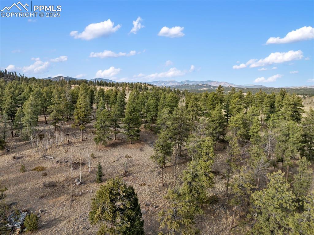 Image 17 of 30: Mountain view