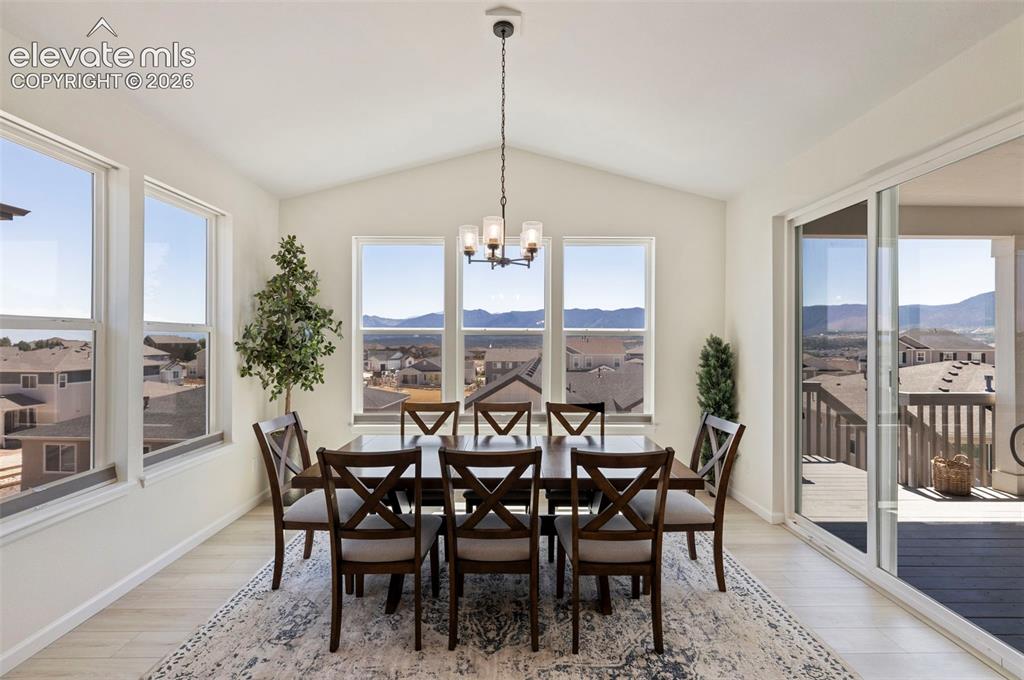 Image 14 of 49: Dining Area