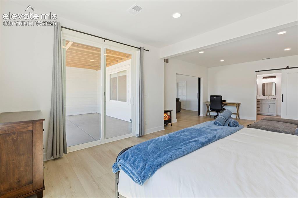 Image 36 of 49: Bedroom