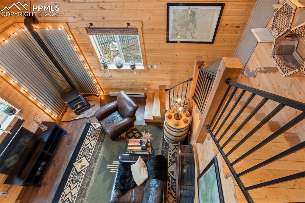 Image 14 of 50: Kitchen