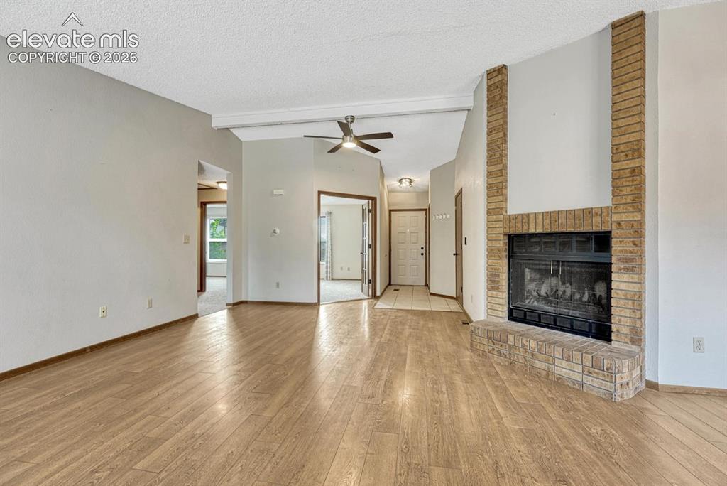 Image 11 of 36: Living Room