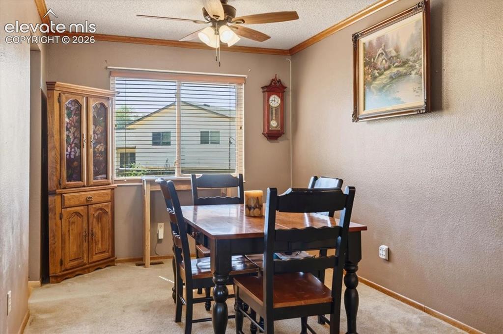 Image 12 of 49: Dining Area