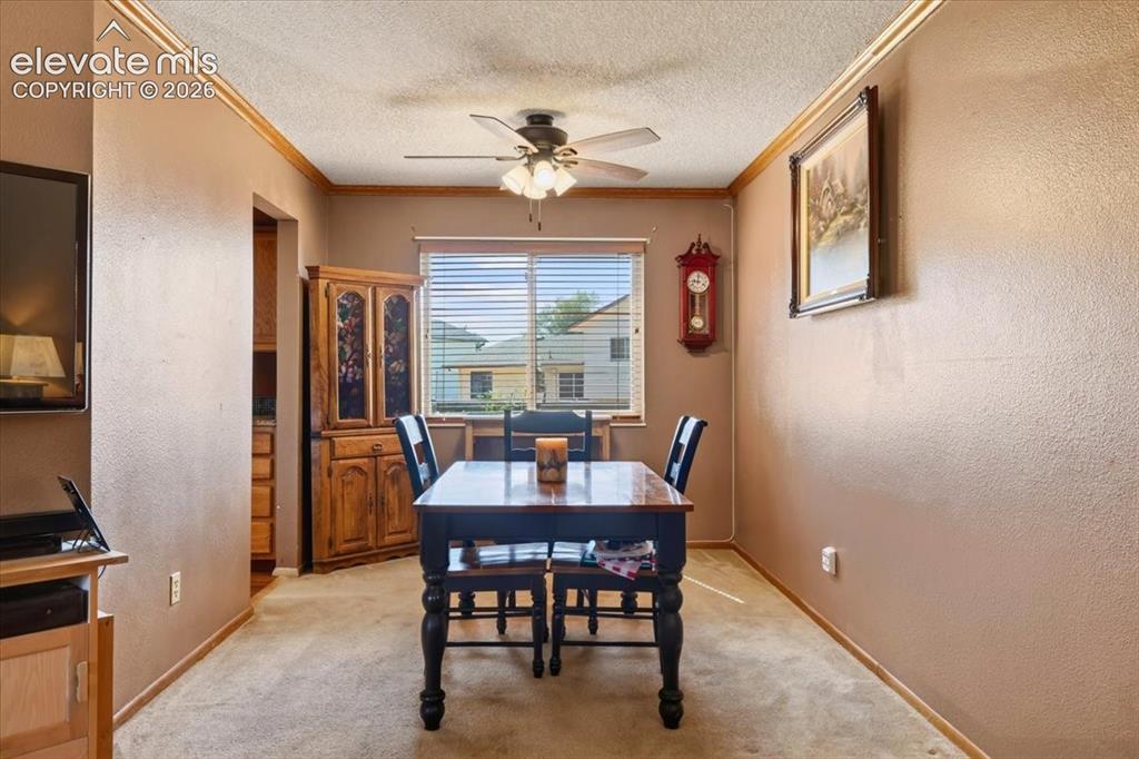 Image 13 of 49: Dining Area