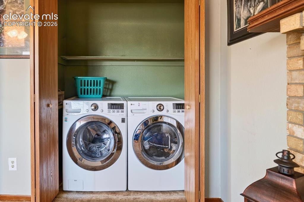 Image 26 of 49: Laundry