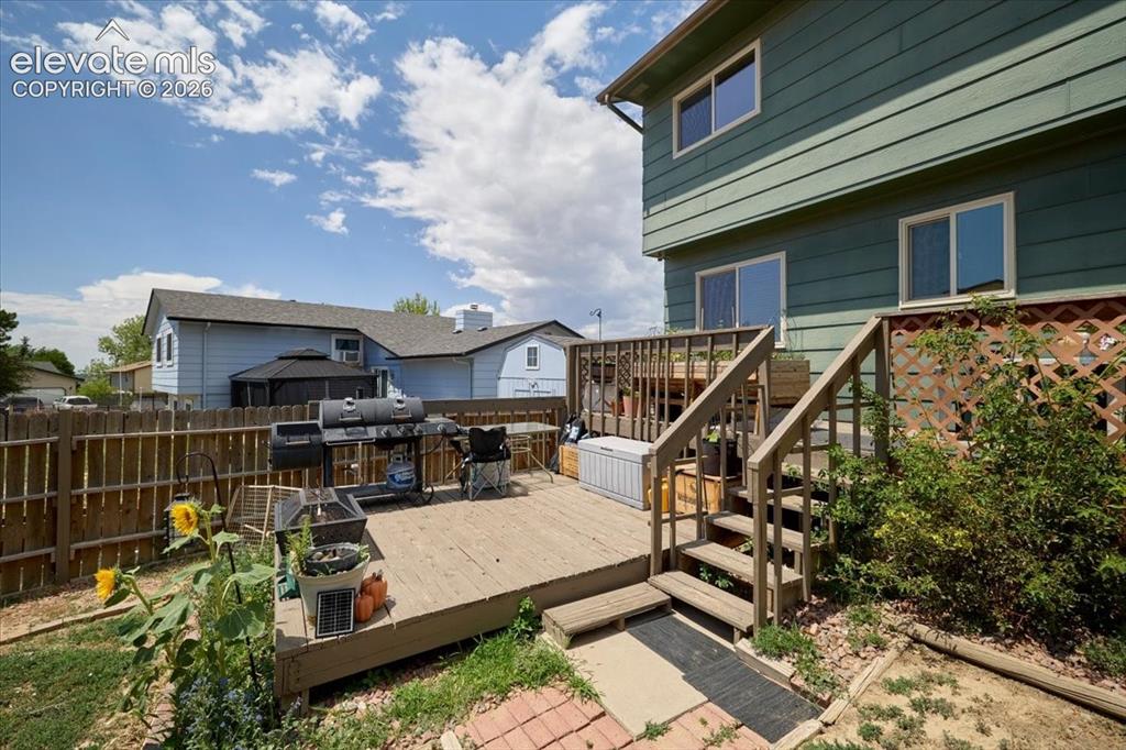 Image 5 of 49: Deck