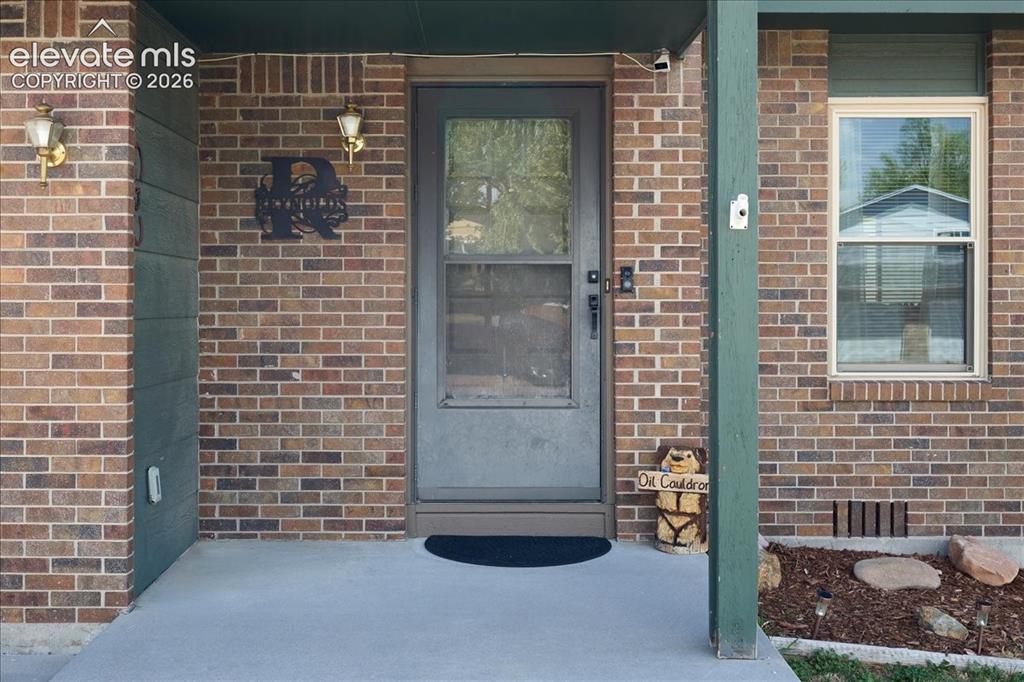 Image 7 of 49: Entry