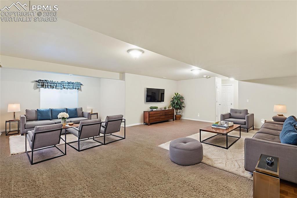 Image 23 of 32: Virtually Staged