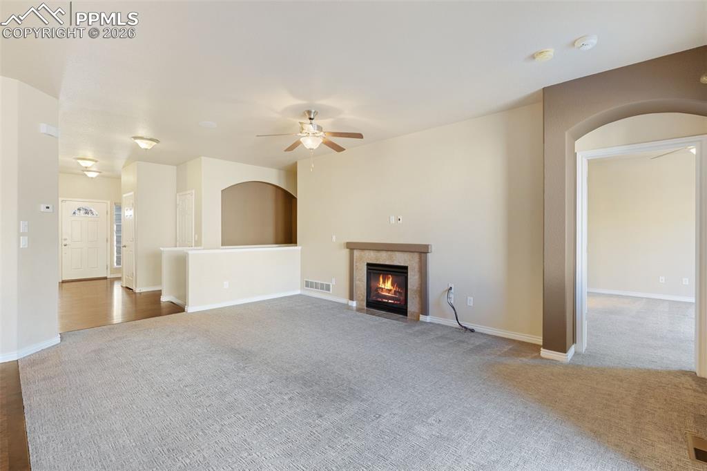 Image 5 of 32: Living Room