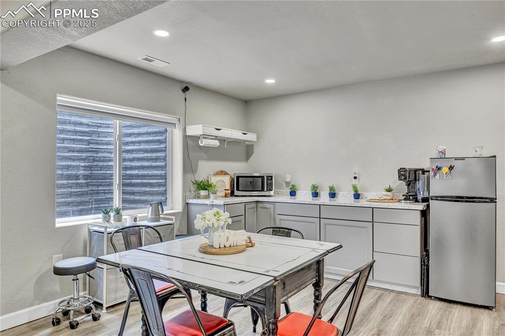 Image 28 of 33: No Description Available