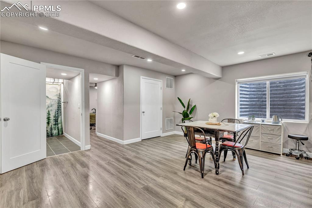 Image 29 of 33: No Description Available