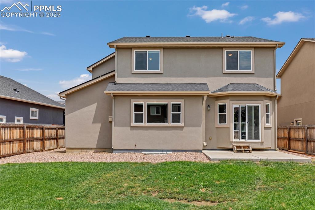 Image 32 of 33: No Description Available