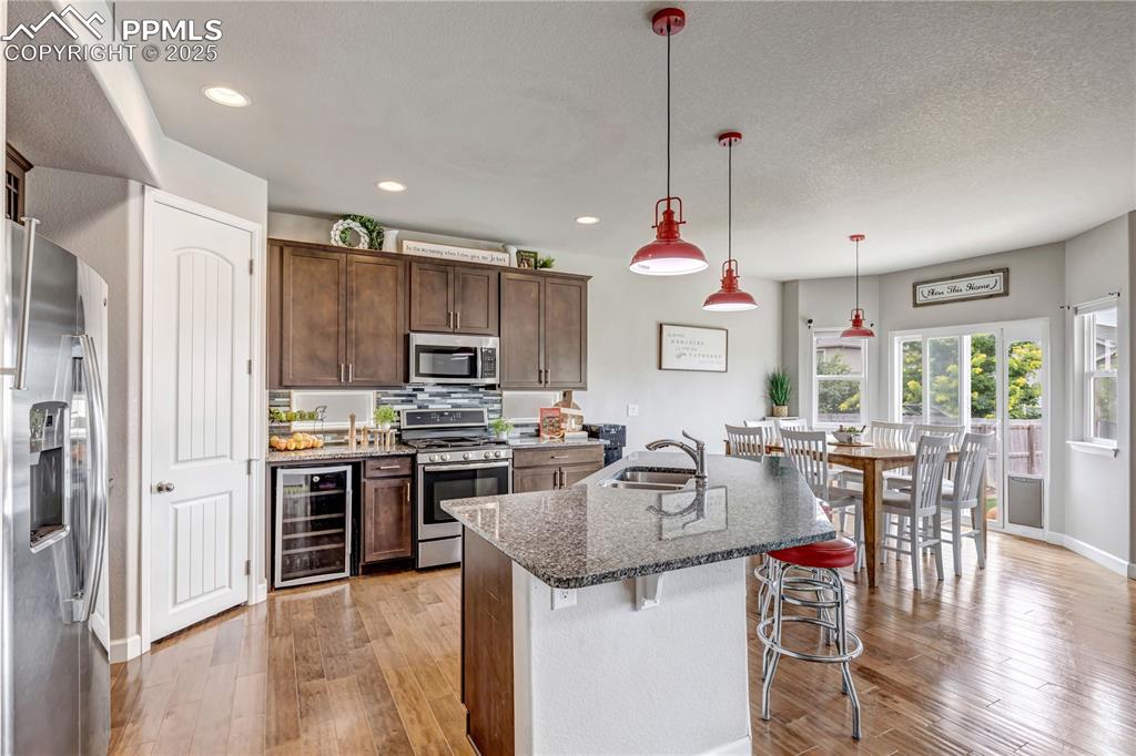 Image 5 of 33: No Description Available