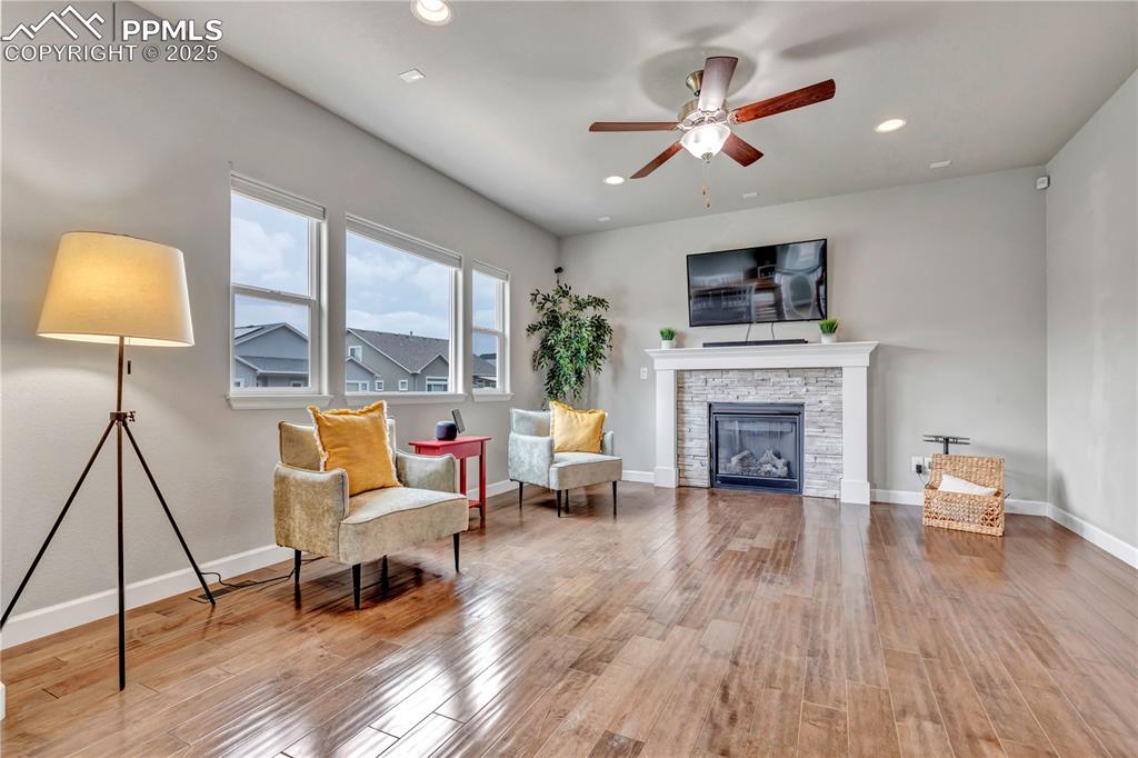 Image 9 of 33: No Description Available