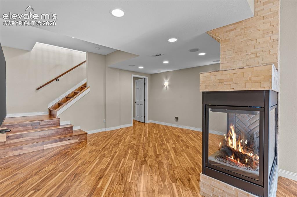 Image 18 of 37: Family Room