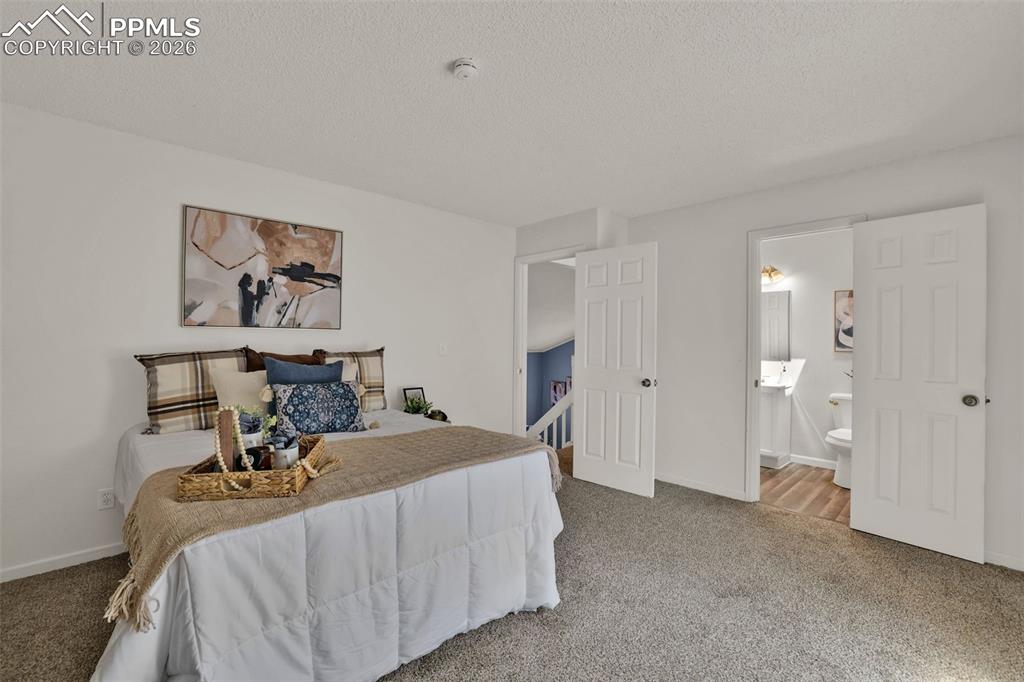 Image 15 of 41: Bedroom