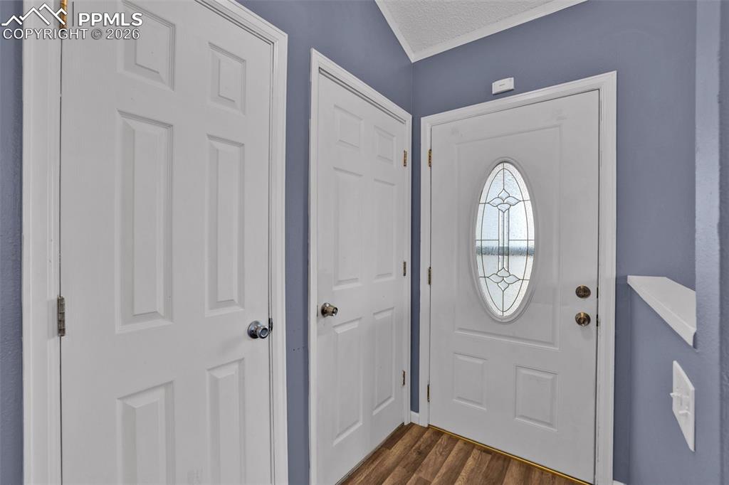 Image 3 of 41: Entry