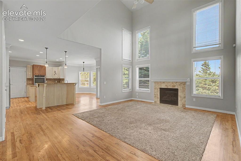 Image 19 of 50: Family Room