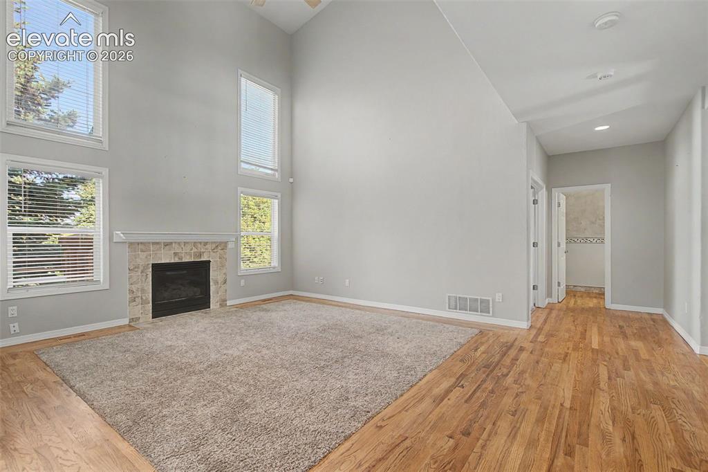 Image 21 of 50: Family Room