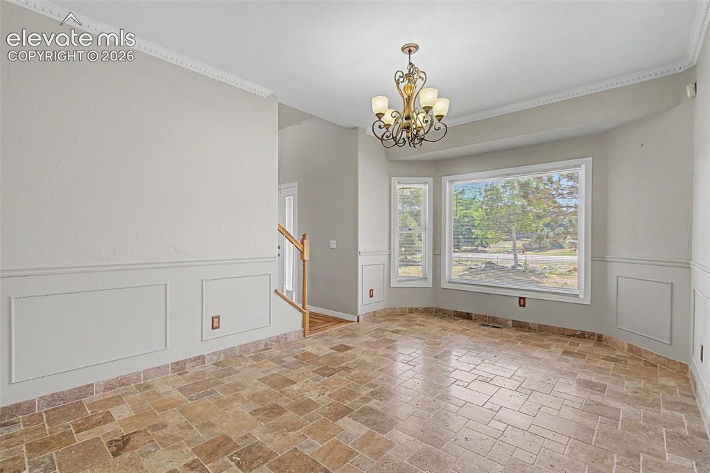 Image 9 of 50: Dining Room