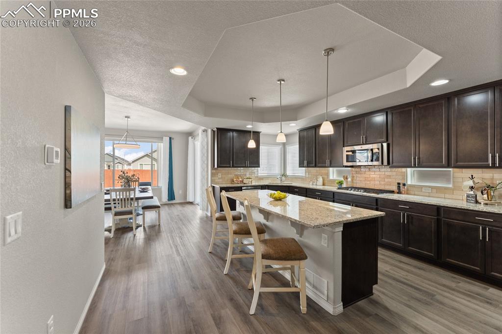 Image 8 of 50: Kitchen