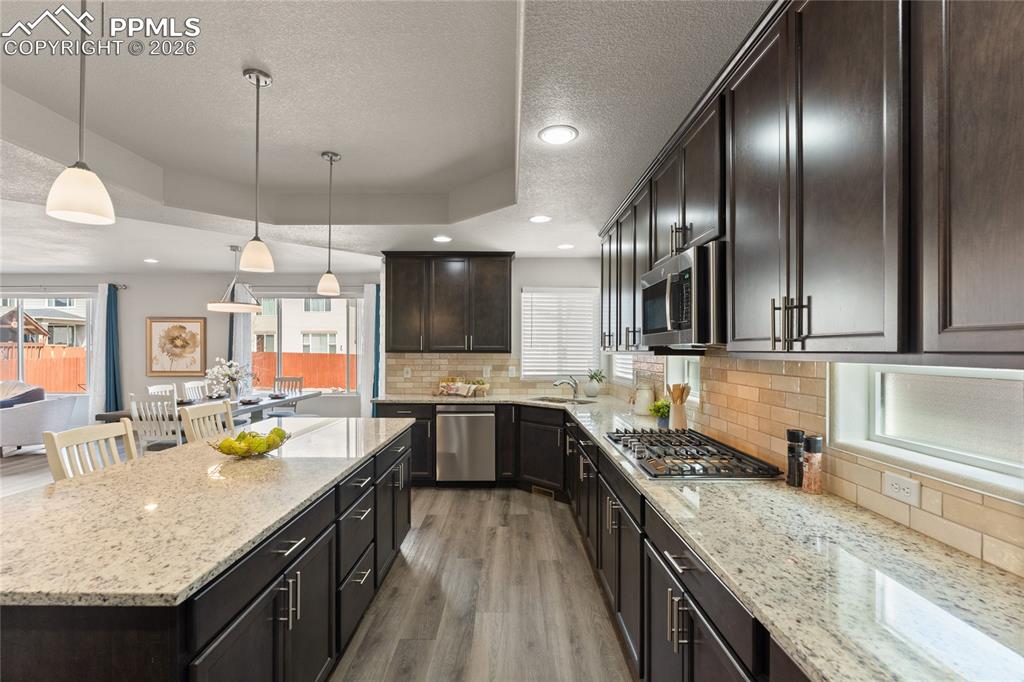 Image 9 of 50: Kitchen