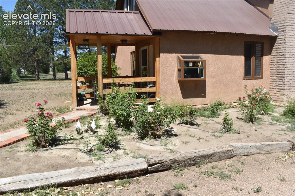 Image 20 of 45: Side of Structure