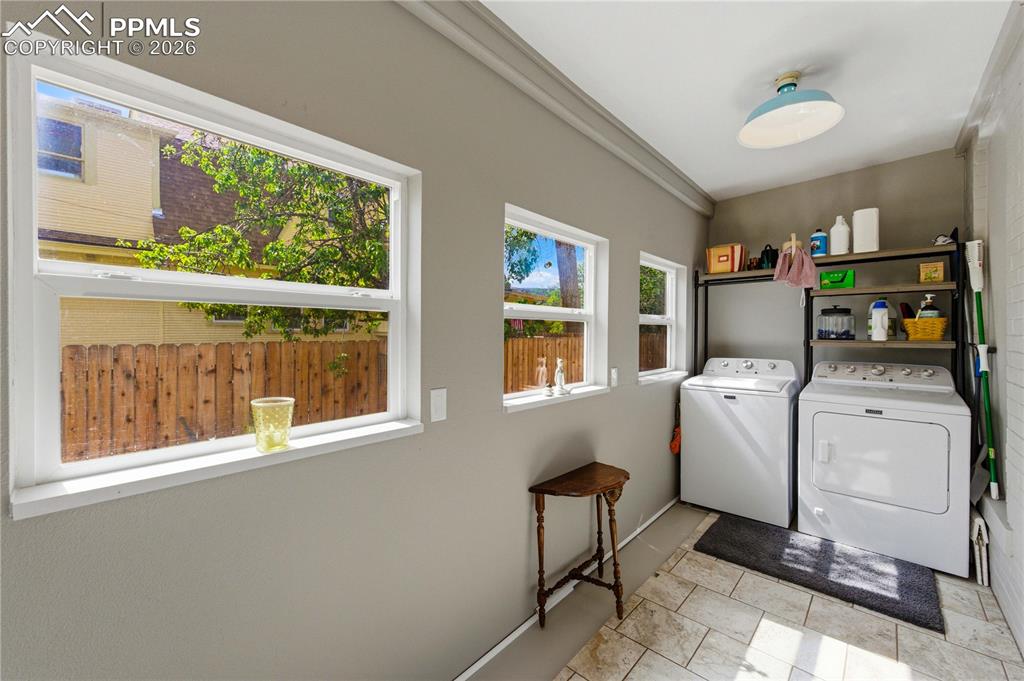 Image 18 of 49: Laundry