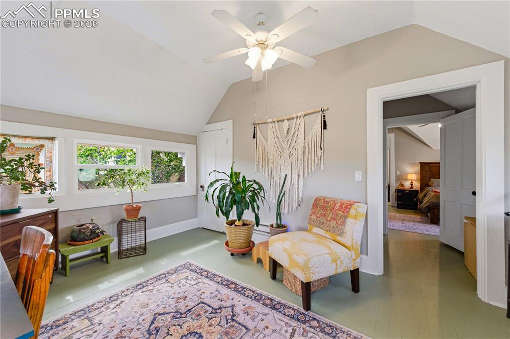 Image 33 of 49: Sitting Room