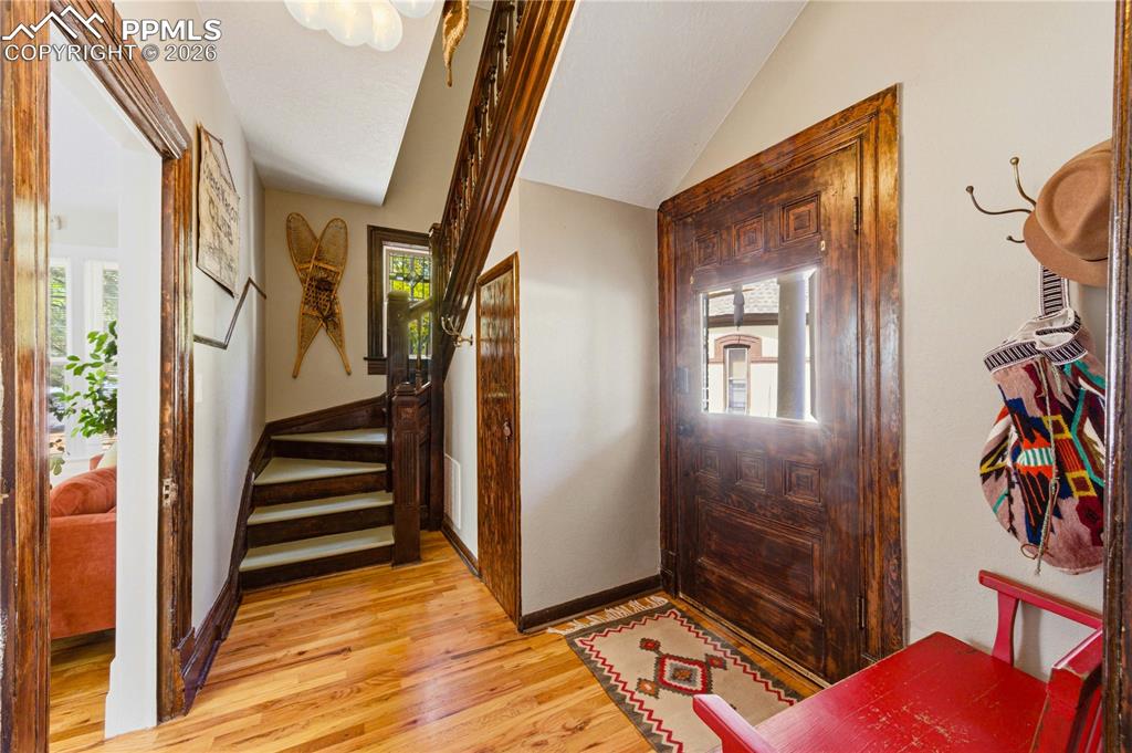 Image 4 of 49: Entry