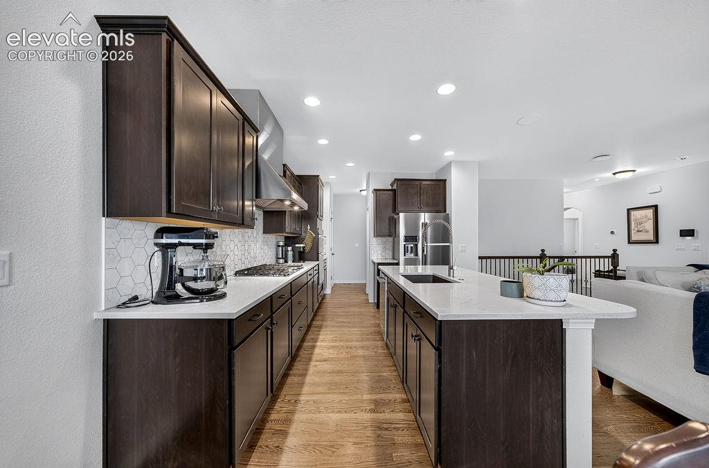Image 10 of 42: Kitchen