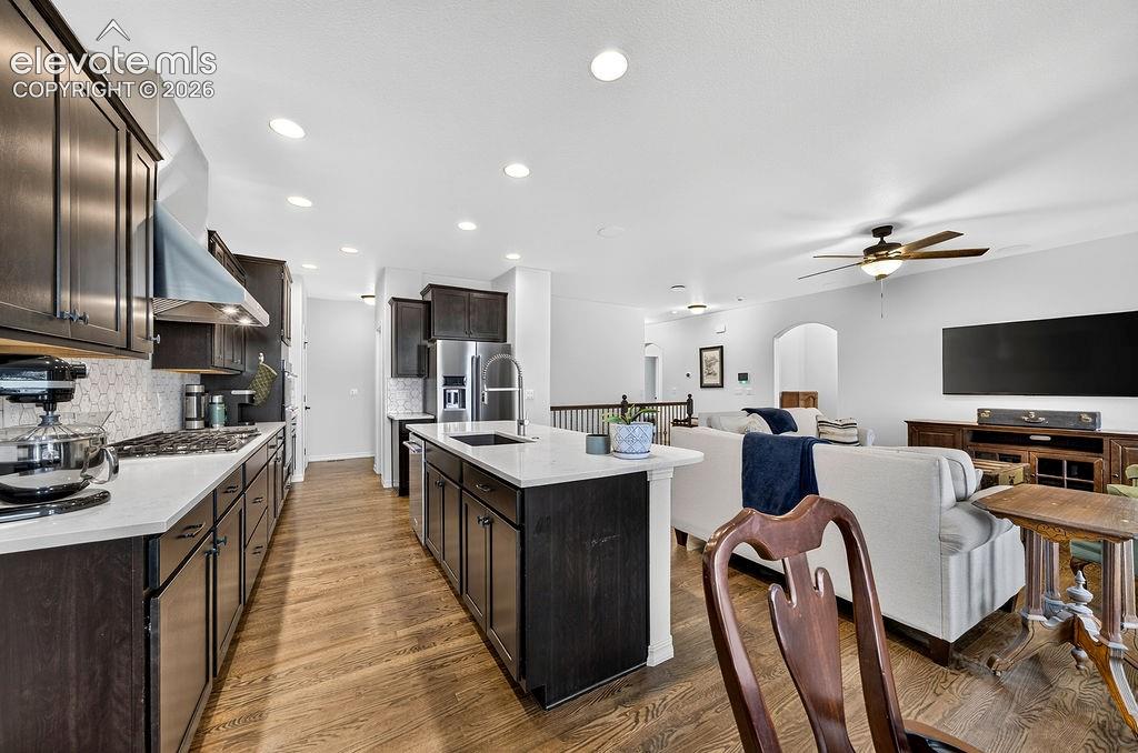 Image 13 of 42: Kitchen
