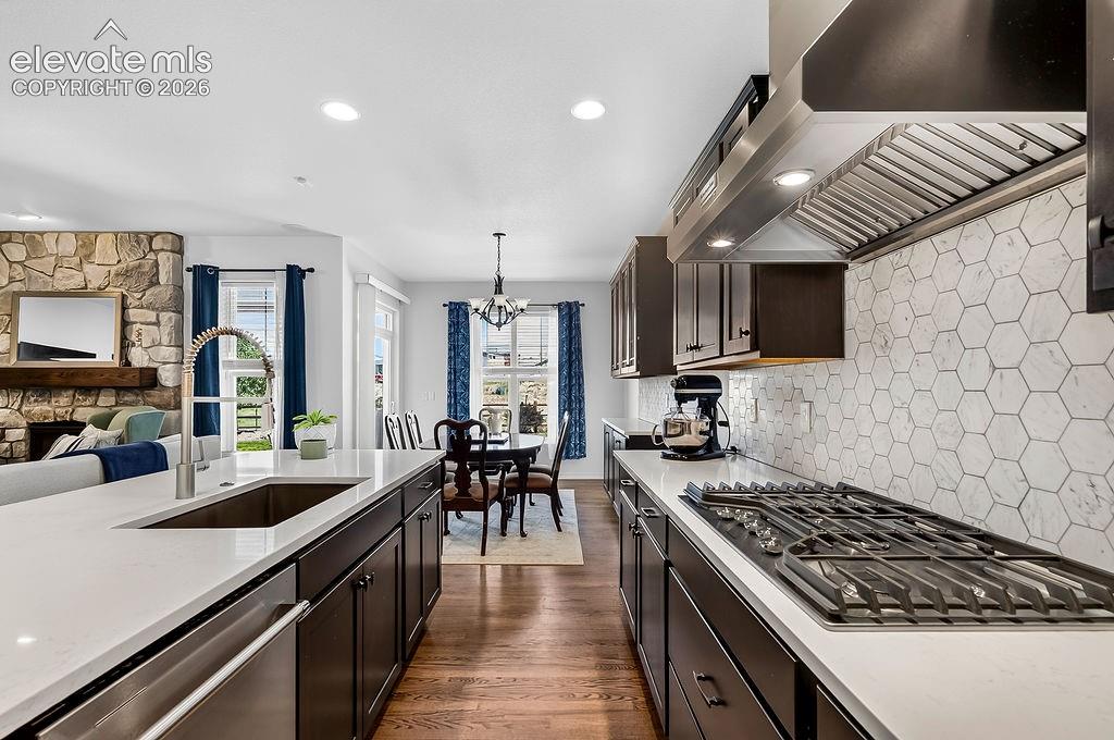 Image 9 of 42: Kitchen