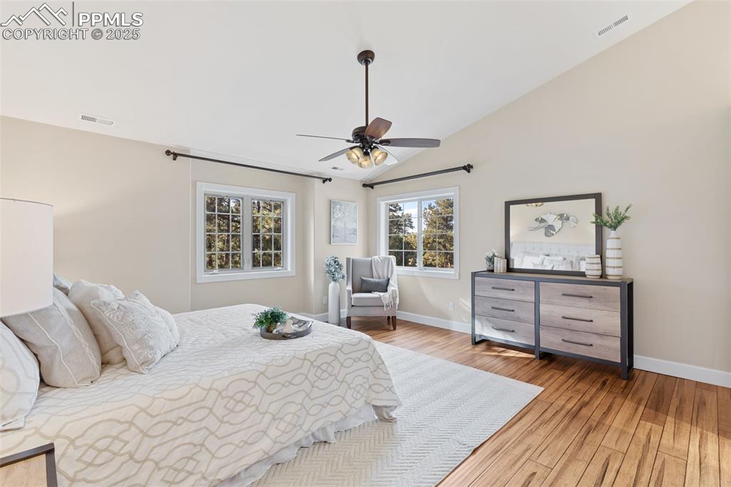 Image 22 of 48: Master Bedroom