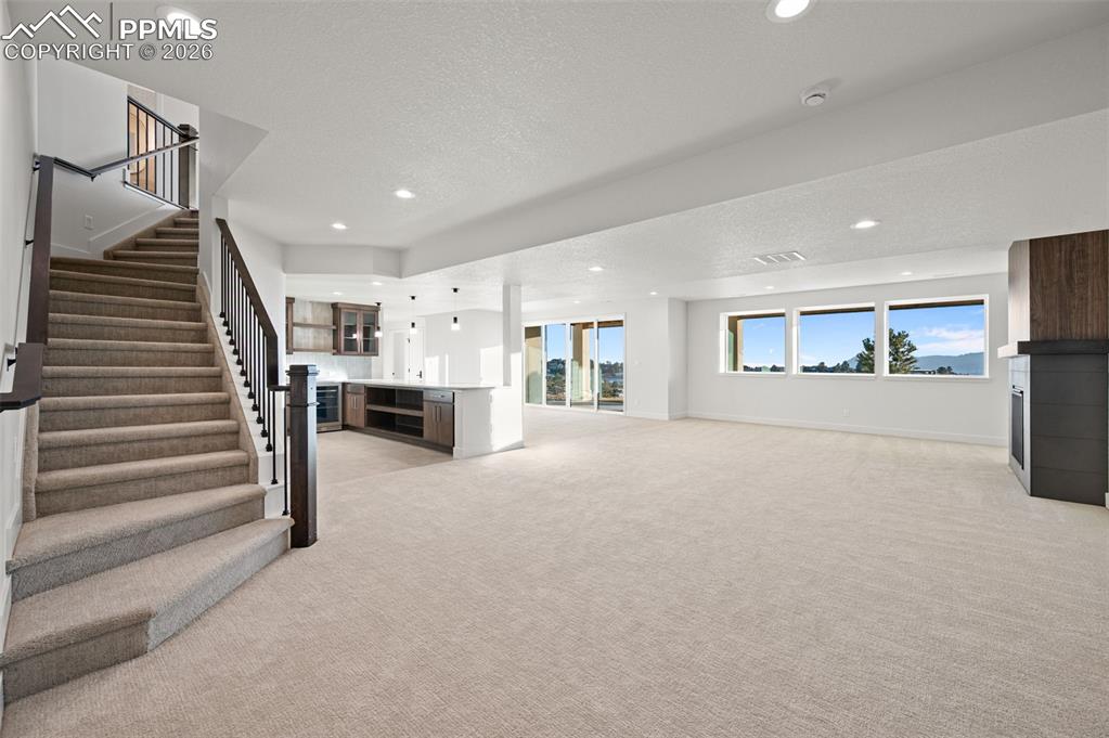 Image 32 of 50: No Description Available