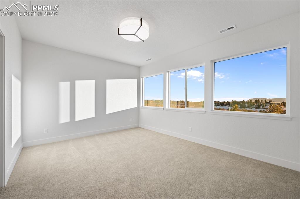 Image 38 of 50: No Description Available