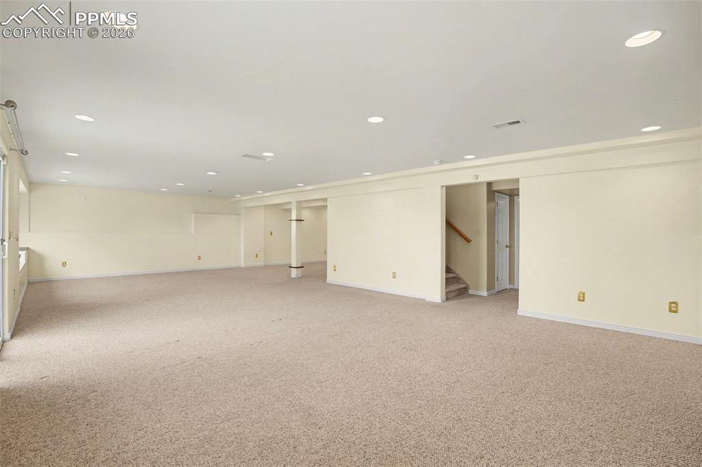 Image 36 of 47: Family Room