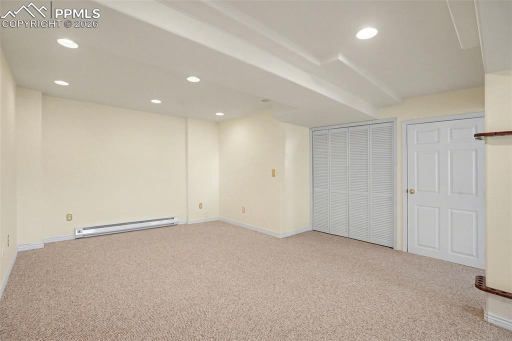 Image 38 of 47: Family Room