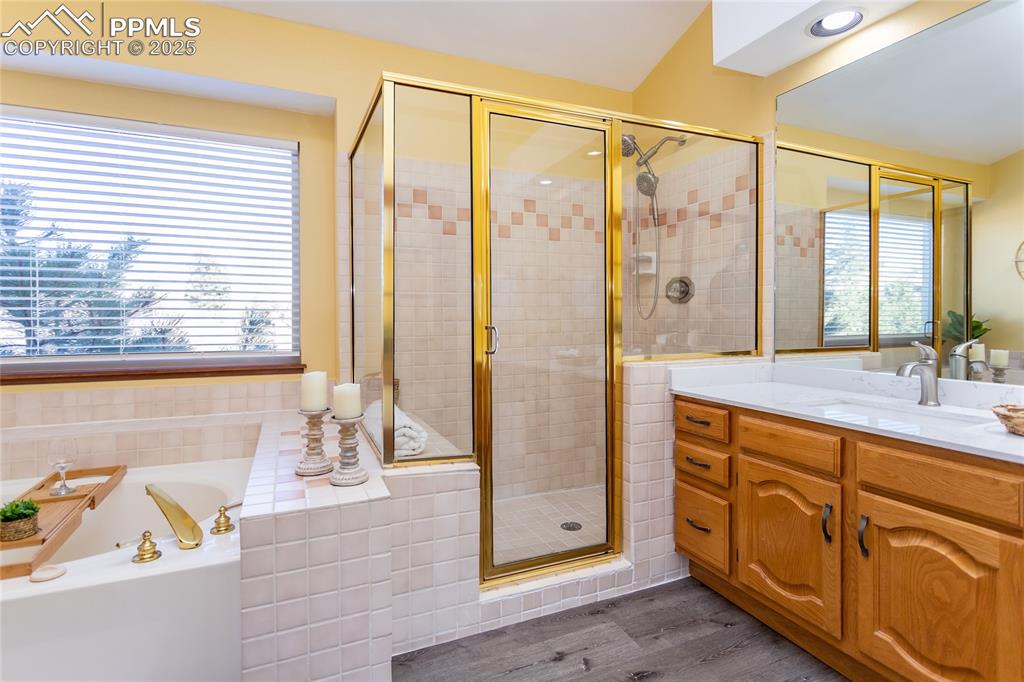 Image 23 of 48: Master Bathroom