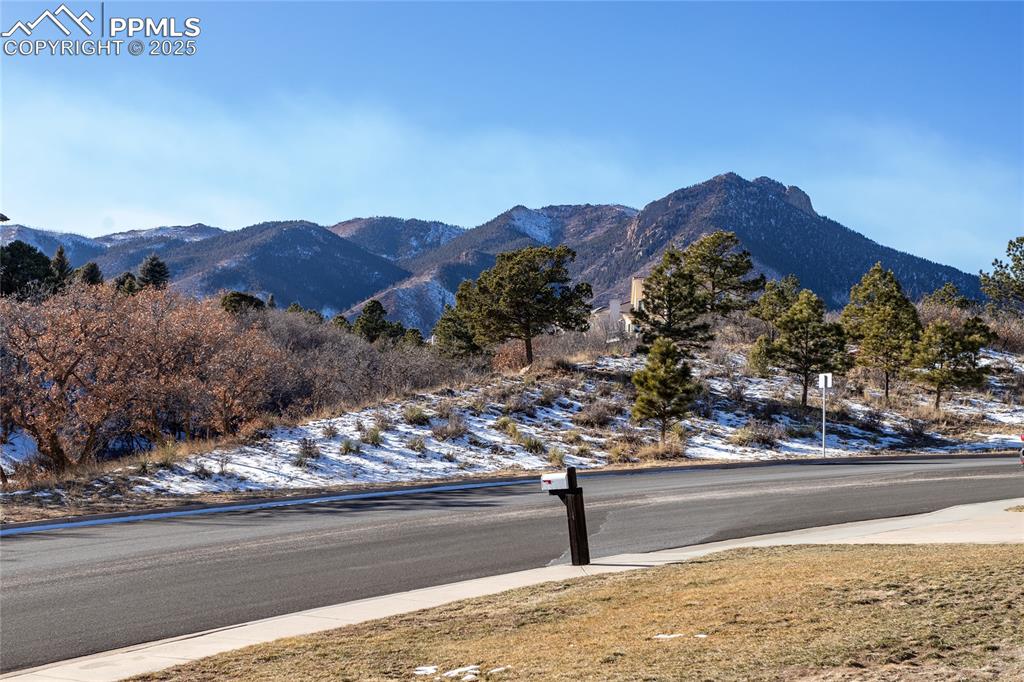 Image 4 of 48: Panoramic views!