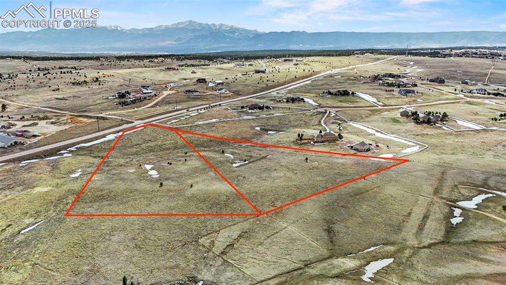 Image 20 of 23: Property Lines are approximate and not a survey