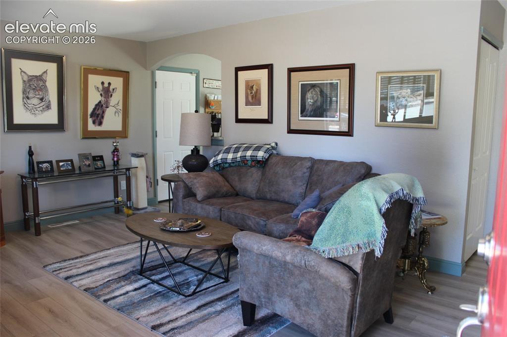 Image 4 of 25: Living Room