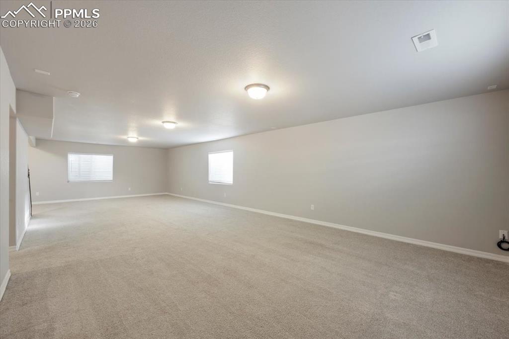 Image 27 of 42: Bathroom