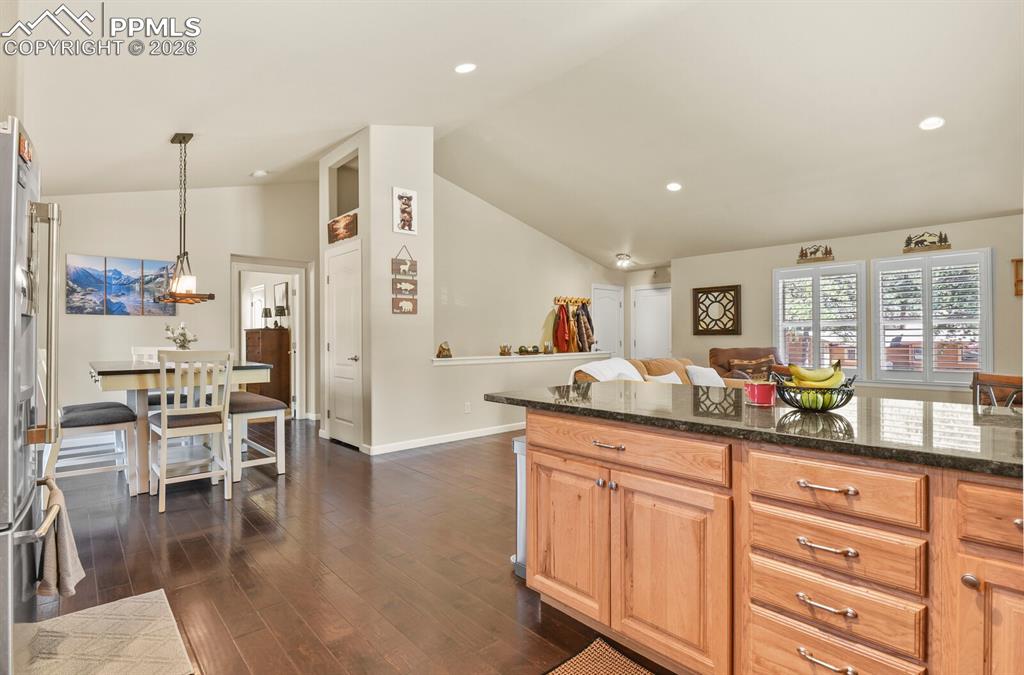 Image 10 of 27: Kitchen