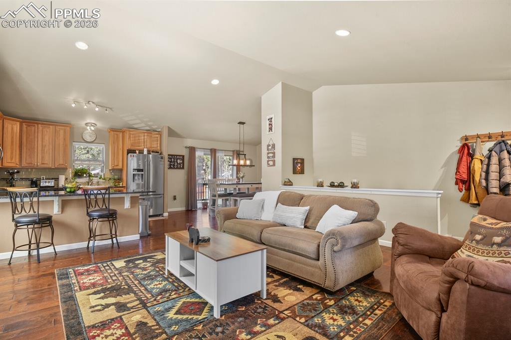 Image 7 of 27: Living Room