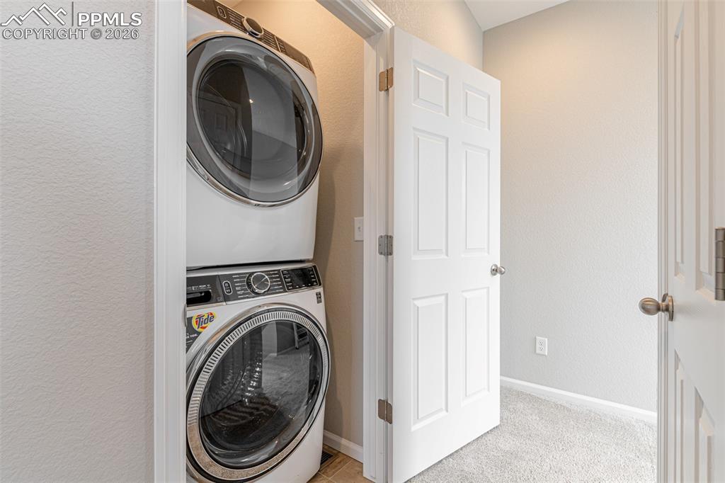 Image 18 of 27: Laundry