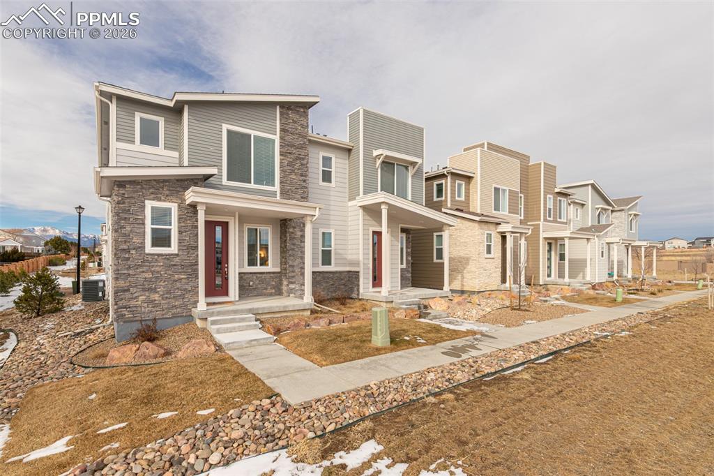 Image 2 of 27: Front of Structure