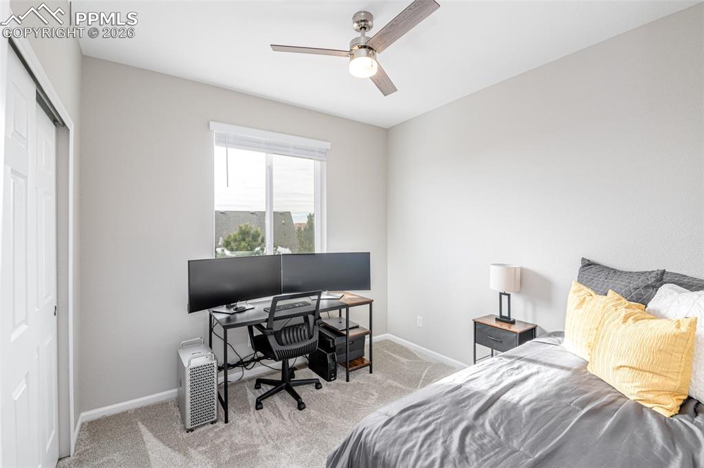 Image 20 of 27: Bedroom