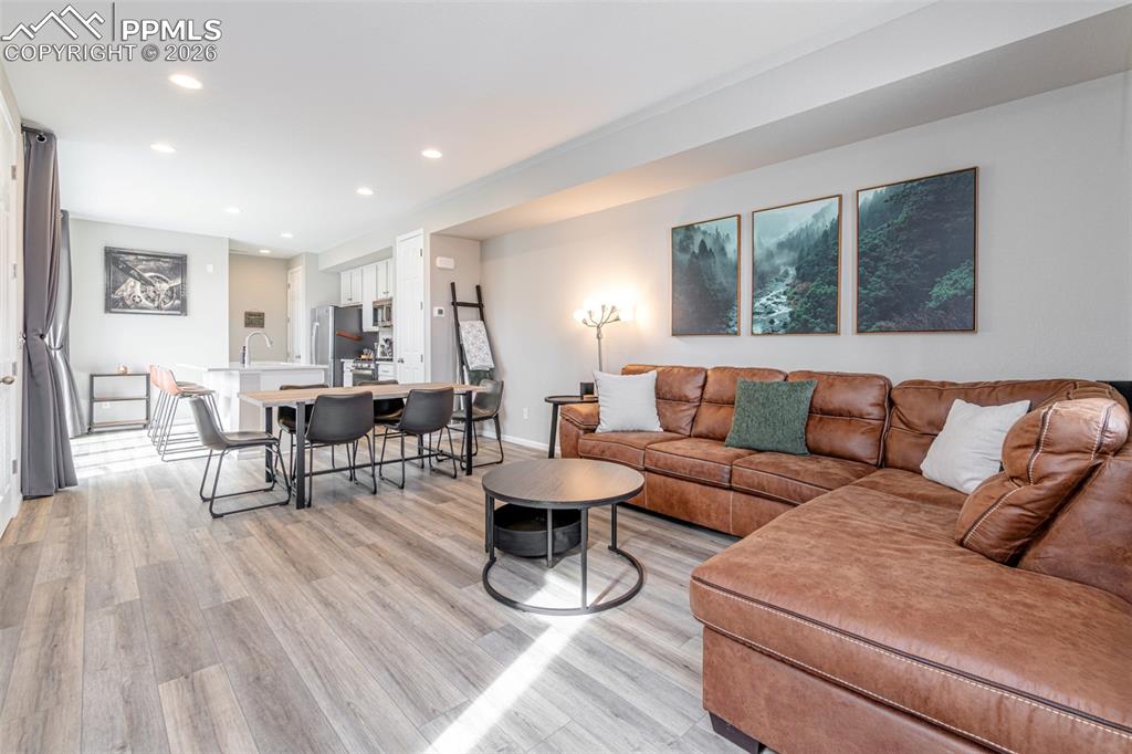 Image 6 of 27: Living Room